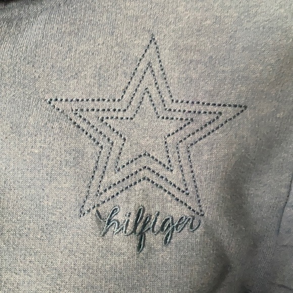 Tommy Hilfiger Cropped Sweatshirt/Sweatpants Set - Picture 4 of 5